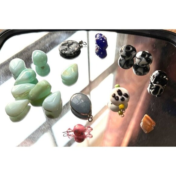 Bundle of 17 Assorted Beads for Crafting Jade Blue Floral Glass Beads Jewelry Be - Picture 4 of 9